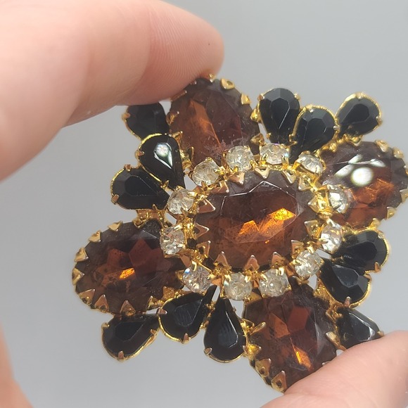Vintage Rhinestone Brooch Brown Cupcake Setting Gold Tone Heavy - Picture 3 of 10